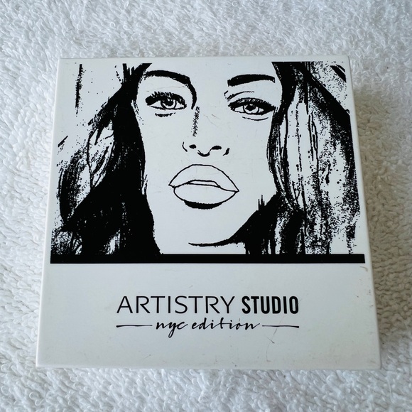 Make Up, Eye Brow & Gua Sha Stone Roller Bundle! - Picture 12 of 15